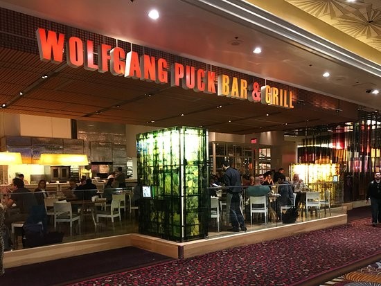 Wolfgang Puck Bar & Grill