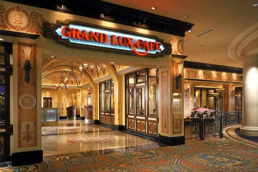 Grand Lux Cafe