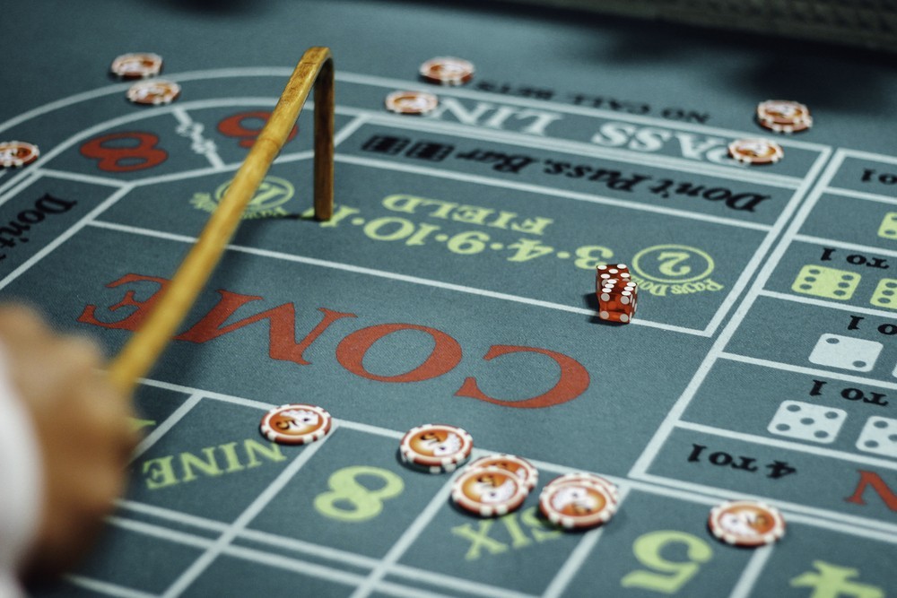 Watch a Live Craps Game