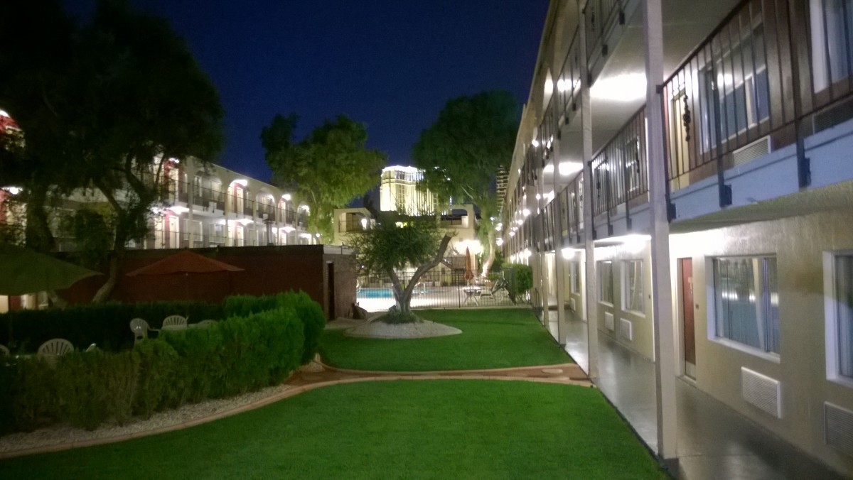 Best Super-cheap Hotel - MARDI GRAS Inn &amp; Casino