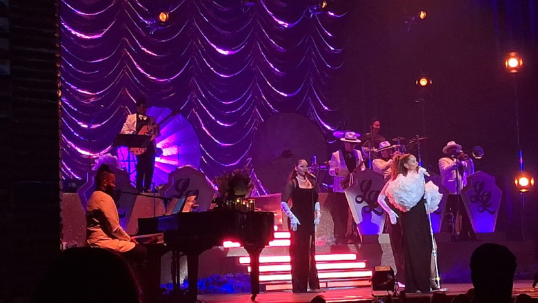 'LEONA LEWIS - A Starry Night' at VOLTAIRE