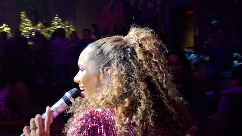 'LEONA LEWIS - A Starry Night' at VOLTAIRE