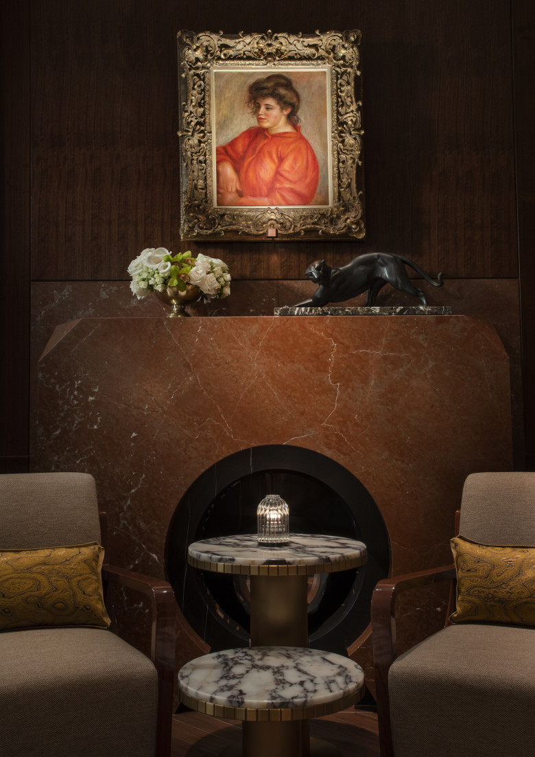 Zero Bond at Wynn Las Vegas Launches Art Exhibition with Renoir