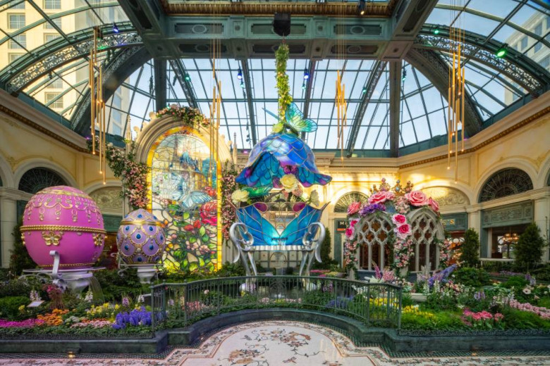 Bellagio Unveils Musical Spring Display with Dancing Gardens