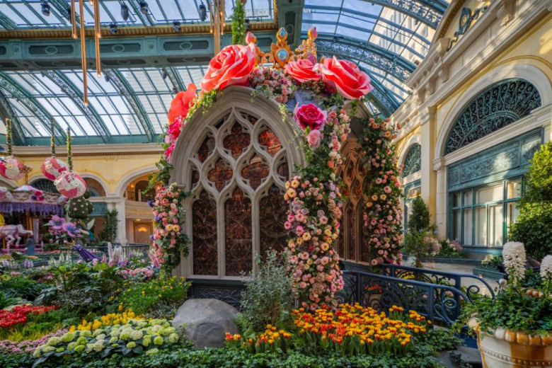 Bellagio Unveils Musical Spring Display with Dancing Gardens