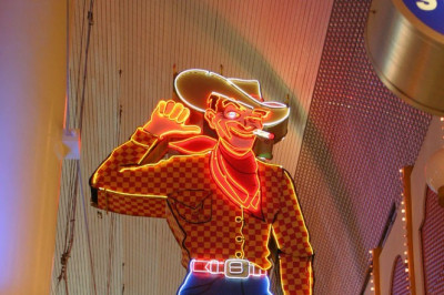 9 Free Things to Do on Fremont Street