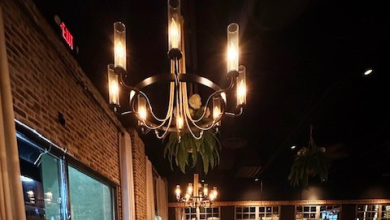 Las Vegas Mixtape v21: Late Night Dining Scene, Twang Heaven, and Dazzling Art