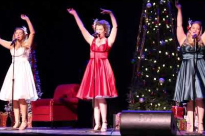 The Swing It! Girls Bring a Retro Christmas Bash to Vegas — And Honey, It’s the Holiday Pick-Me-Up We All Need